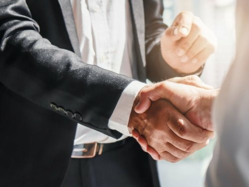 Retrait d'un associé : évaluer la valeur des parts sociales avec un avocat à Toulouse